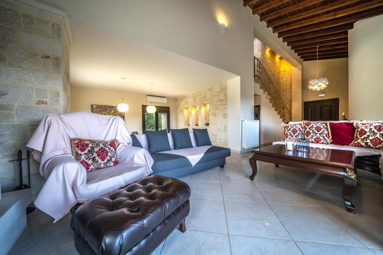 Villa Florentina ✩ Private Pool ✩ BBQ ✩ 7 Guests Alikianos Esterno foto
