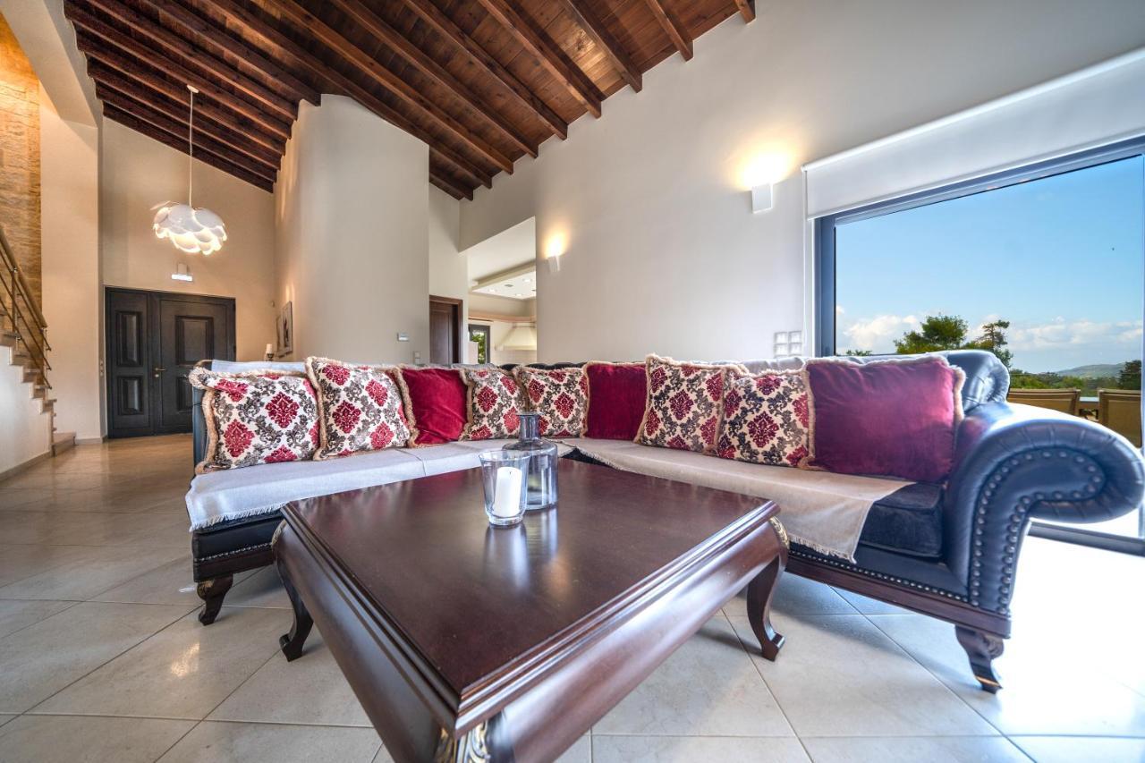 Villa Florentina ✩ Private Pool ✩ BBQ ✩ 7 Guests Alikianos Esterno foto